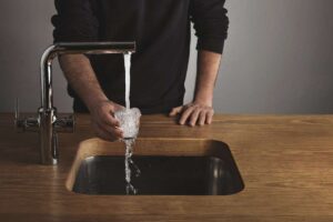 The Essential Guide to Choosing the Right Benchtop Water Filter