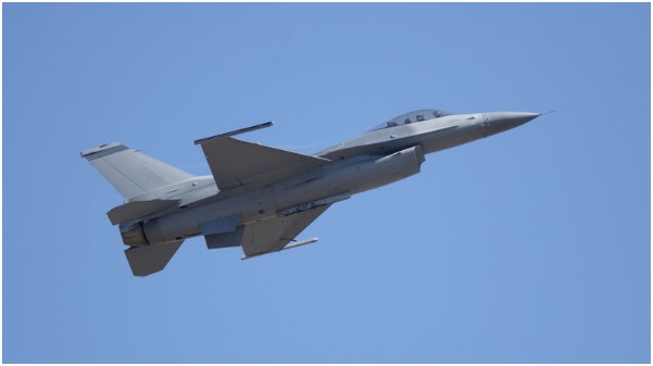 The F-16 Fighting Falcon: Versatility Redefined