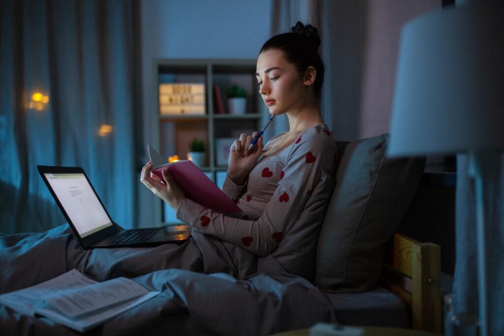How to Read the Signals: What Your Hormones Are Telling You About Your Weight, Mood, and Energy